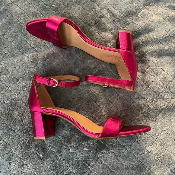 Naturalizer Vera Fuchsia Satin Block Heel Sandals 9.5 like‎ new main image 1